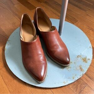 Universal Thread Rylie Leather Heeled
Ankle Shoes, US Size 9.5